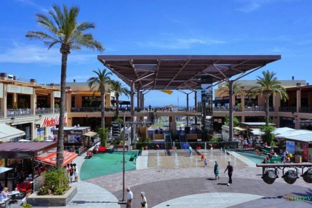 Bungalow Avec Piscine Torrevieja Kültér fotó