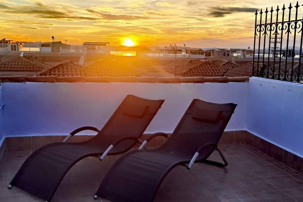 Bungalow Avec Piscine Torrevieja Kültér fotó